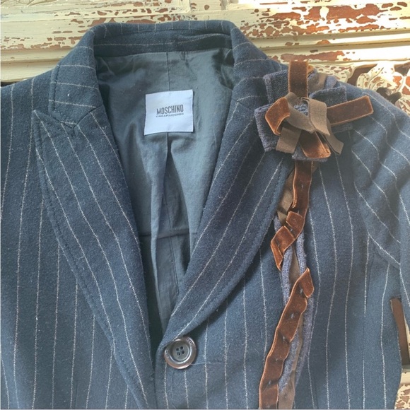 MOSCHINO BLACK BLAZER WITH BURG ANDY BROWN PINSTRIPE VELVET RIBBON BOW TRIM - Picture 8 of 16